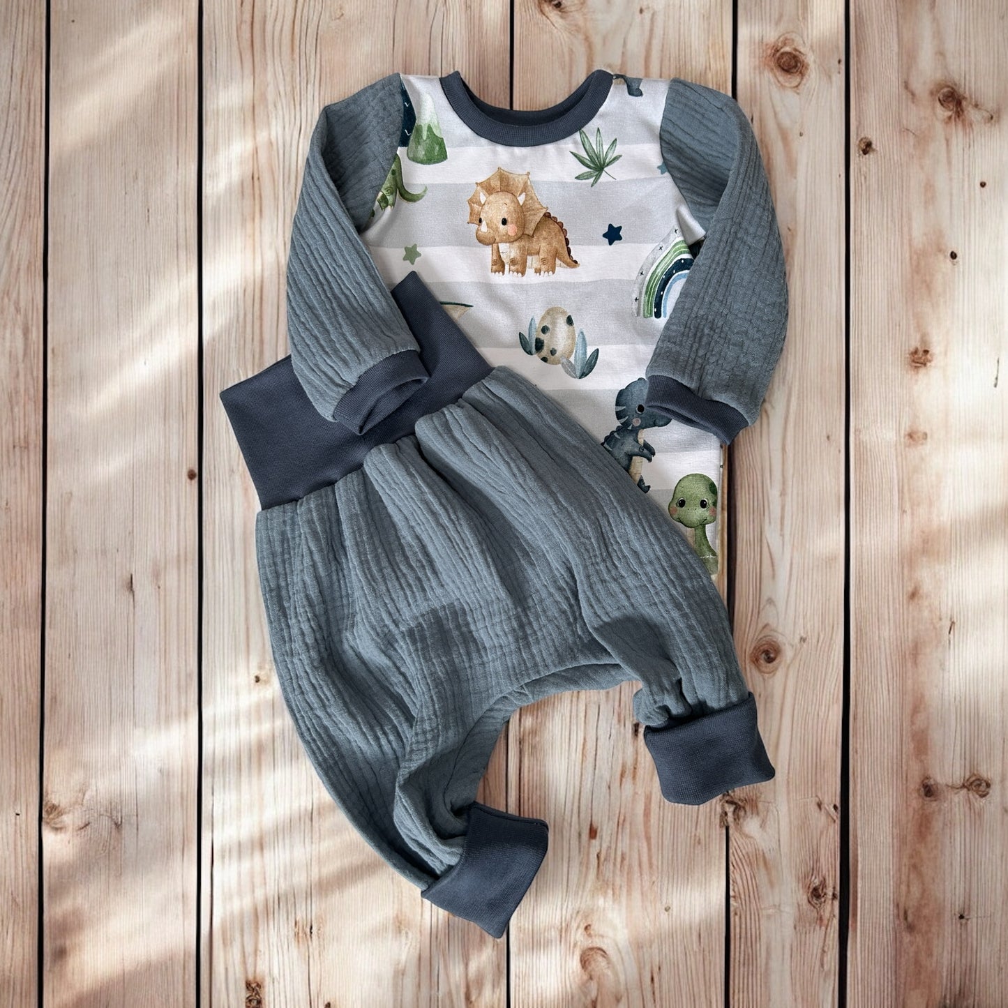 Kleidungsset für Babys Dinosaurier 62/68