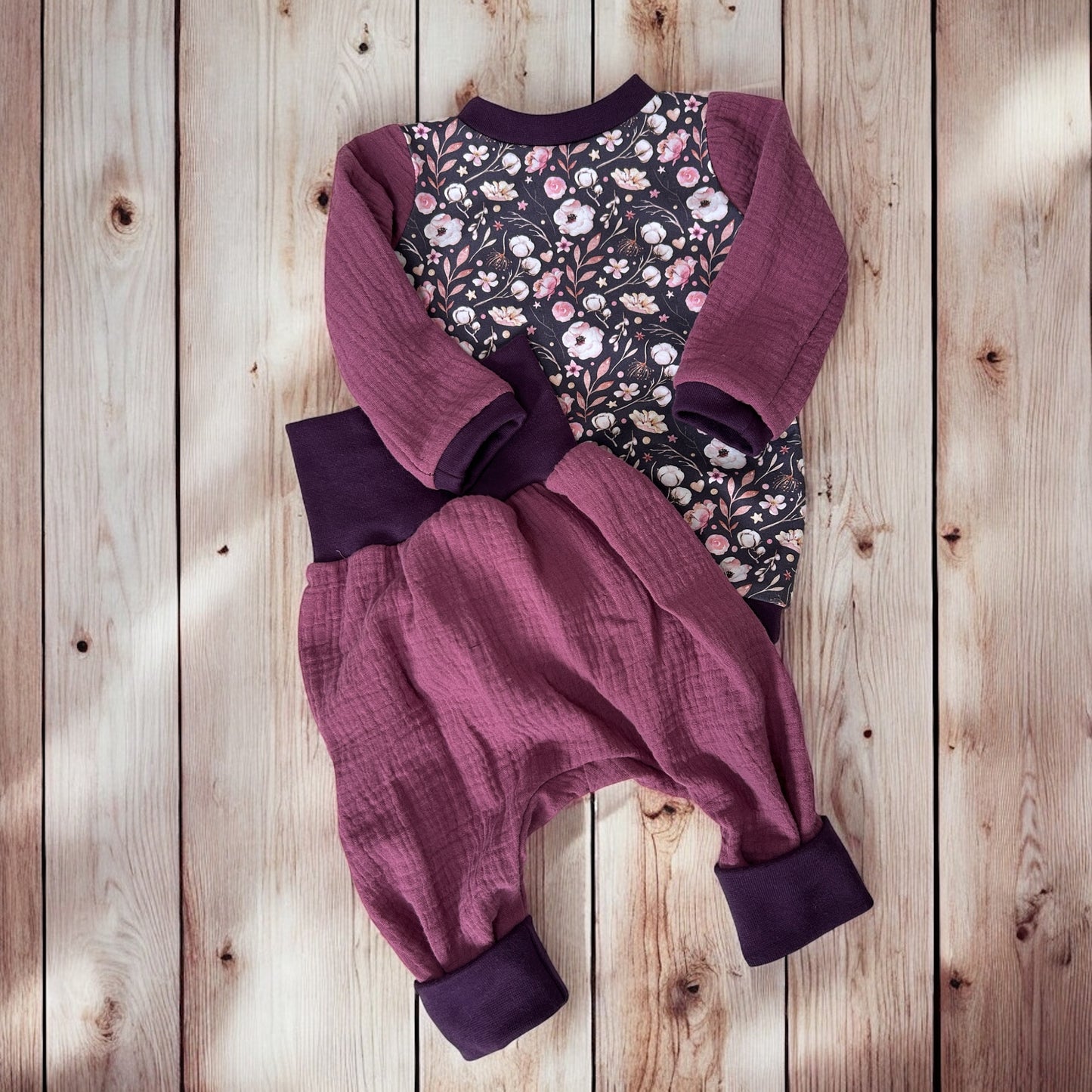 Kleidungsset für Babys Blumenmuster 62/68