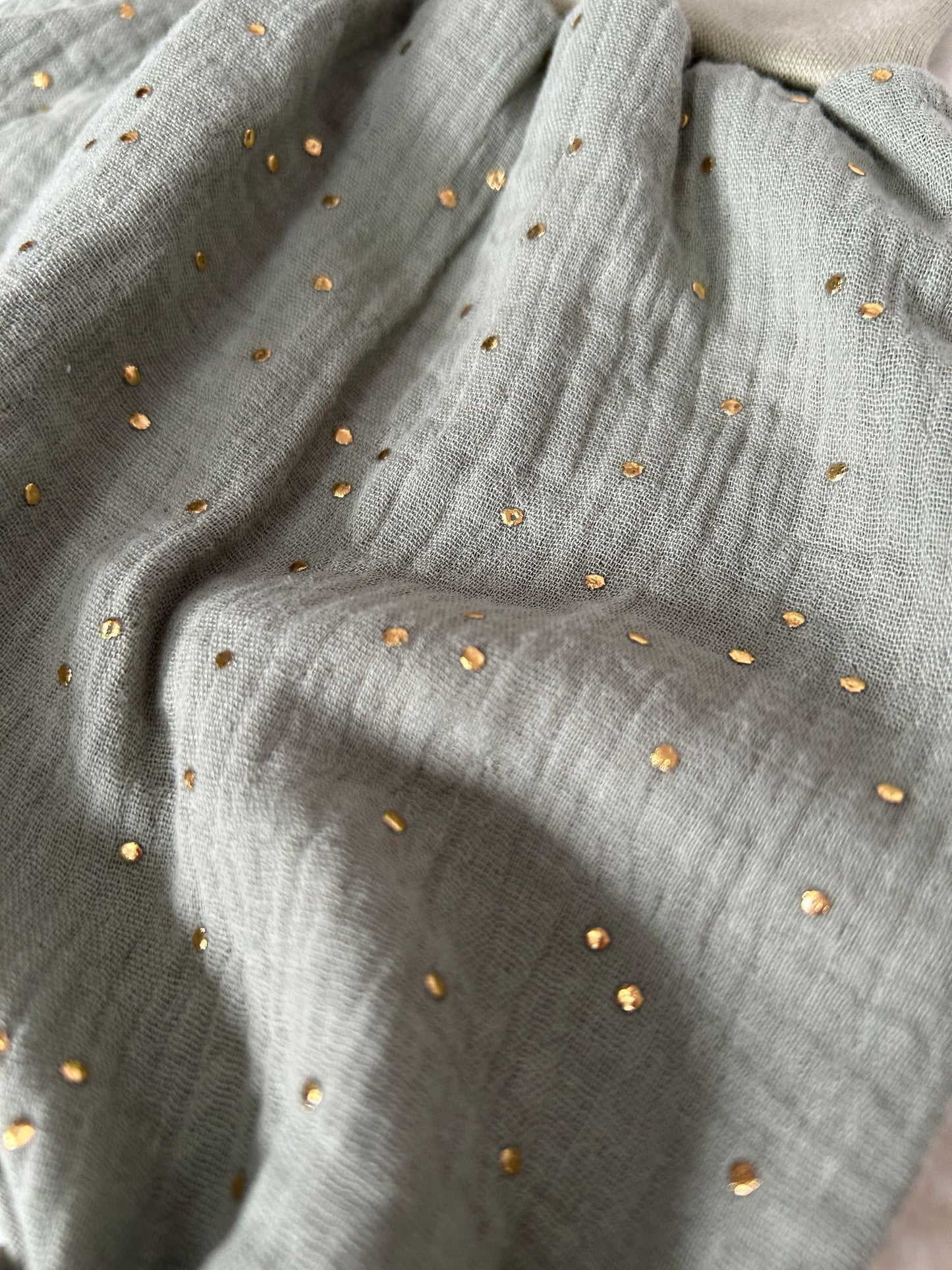 Pumphose mit goldenen Akzenten für Babys und Kleinkinder