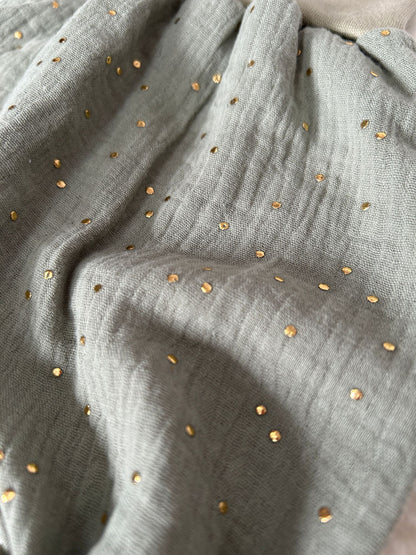 Pumphose mit goldenen Akzenten